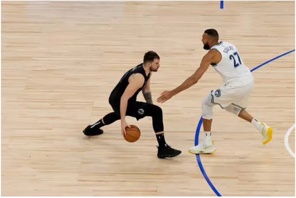 NBA裁判报告公布，取消一次误判判罚